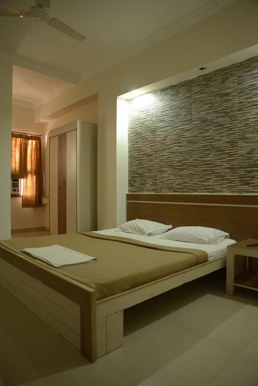 Hotel Sri Sai Krupa Hyderabad Zimmer foto