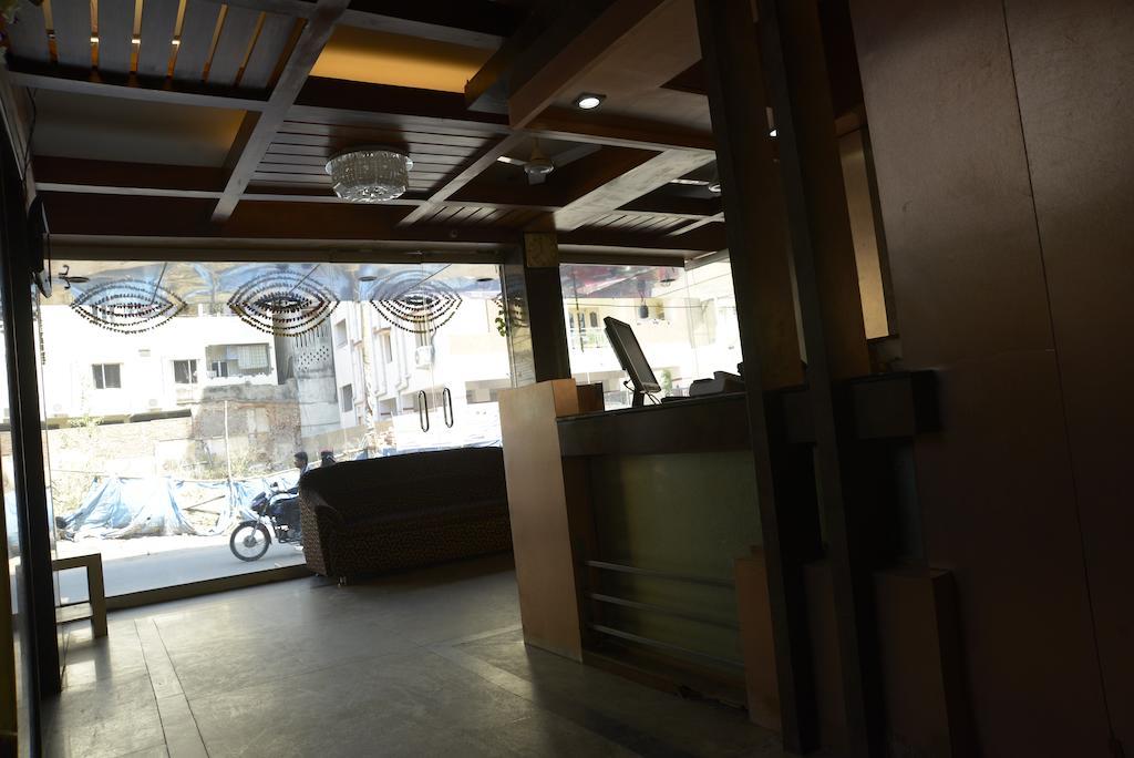 Hotel Sri Sai Krupa Hyderabad Exterior foto